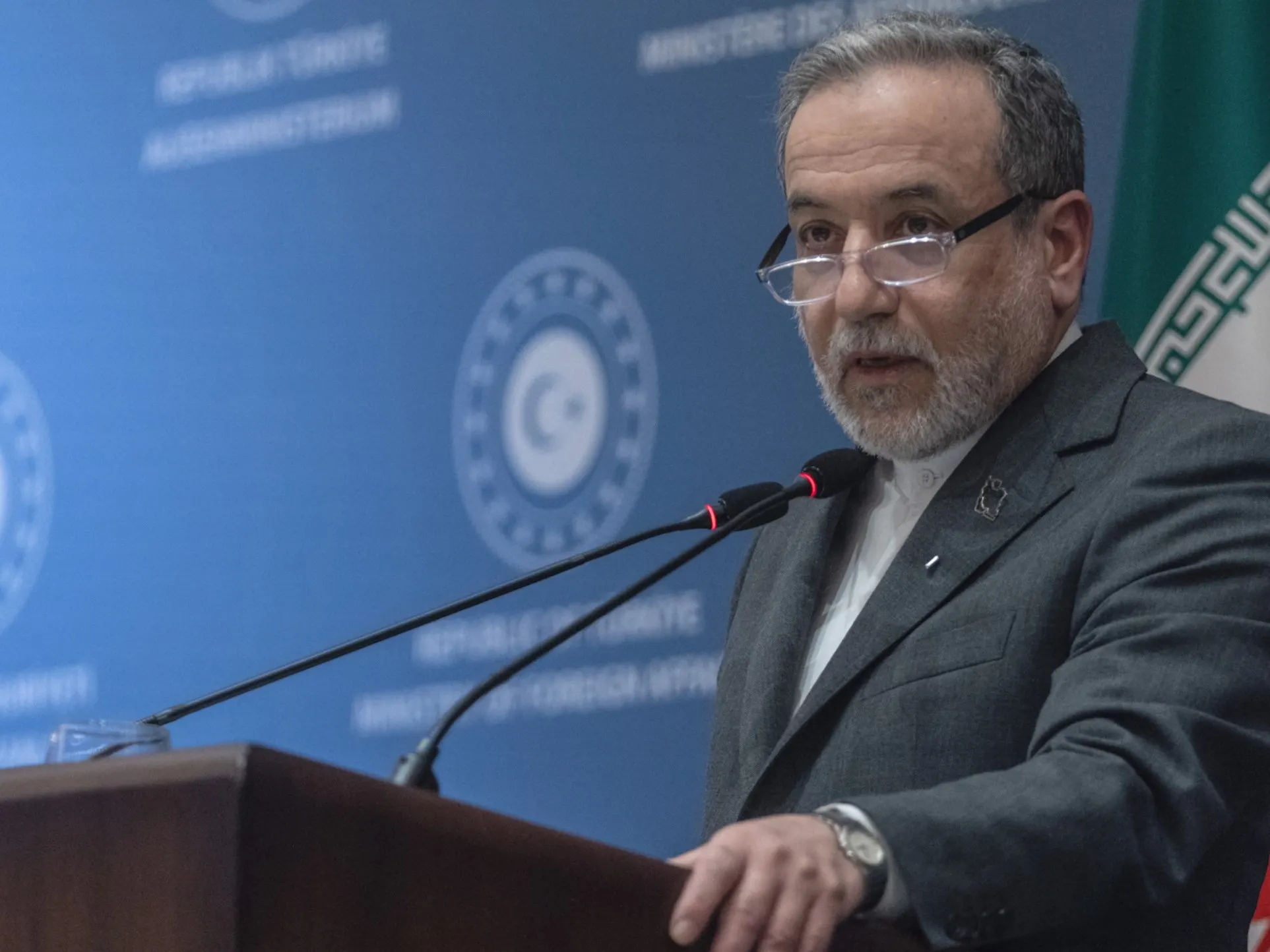 Глава МЗС Ірану заявив про підтримку з боку Росії та Китаю: що відомо